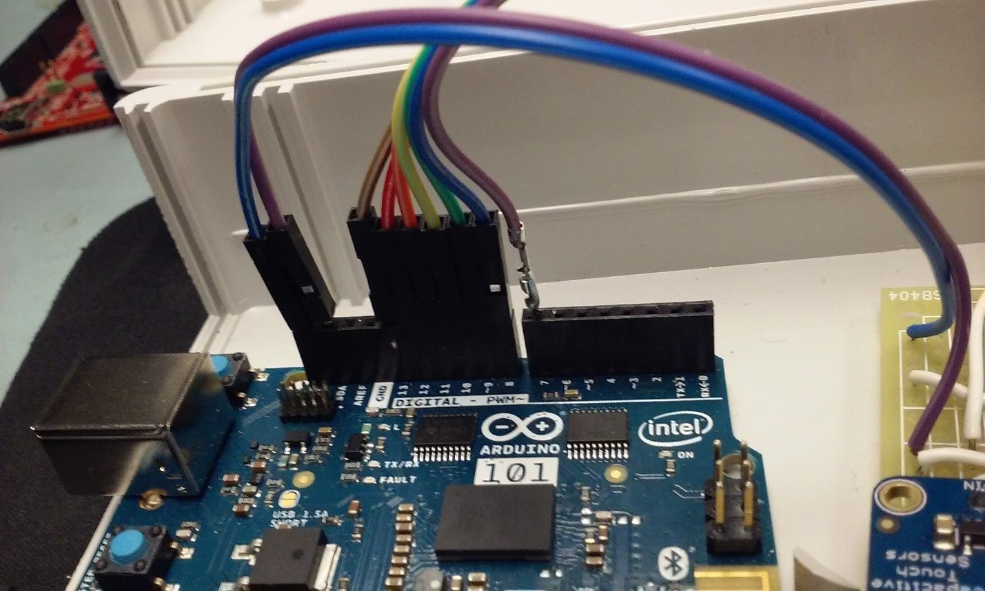 Digital Pin outs (7-13) and I2C jumpers (SDA in purple, SCL in blue).